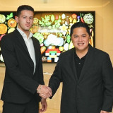 Janji Kasih Trofi untuk Timnas Indonesia Terwujud, Justin Hubner Spill Chat dengan Erick Thohir Sebulan Lalu