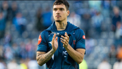 Shayne Pattyanama Resmi Berpisah dengan Viking FK