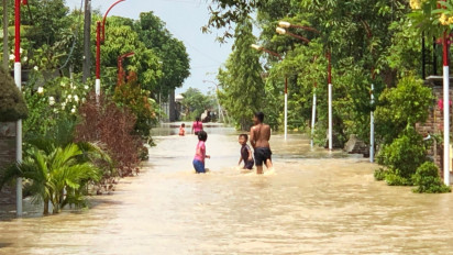 Banjir Kali Lamong di Gresik Meluas, Ratusan Rumah dan Hektaran Lahan Pertanian Terendam