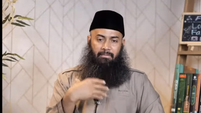 Saat Shalat Berdua Posisi Imam dan Makmum Sejajar? Perhatikan Jawaban Ustaz Syafiq Riza Basalamah, Ternyata...