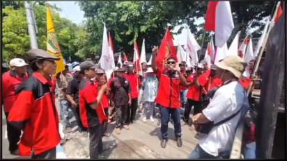Peringatan Hari Anti Korupsi Sedunia di Nganjuk Diwarnai Demo Tuntut Usut Tuntas Penyalahgunaan Dana Desa