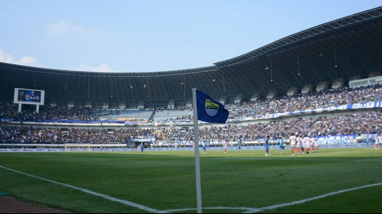 Wasit Jepang akan Pimpin Laga Persib Vs Persik di Liga 1
            - galeri foto
