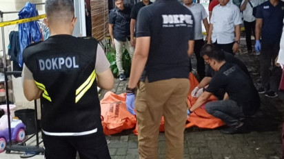 Tak Henti Tangisan Sang Ibunda Mengantarkan Pemakaman 4 Anak Korban Pembunuhan di Jagakarsa