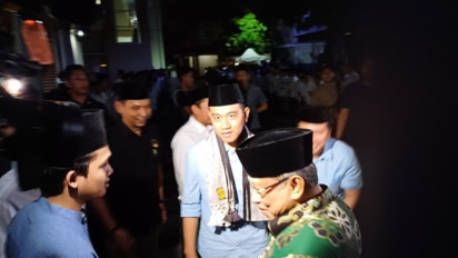Diiringi Selawat, Gibran Disambut Langsung Said Aqil Siradj Saat Berkunjung ke Ponpes Al Tsaqafah