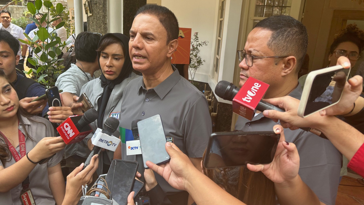 Jelang Debat Capres-Cawapres, Captain Timnas AMIN: Sudah Biasa Didesak dan Dislepet
            - galeri foto