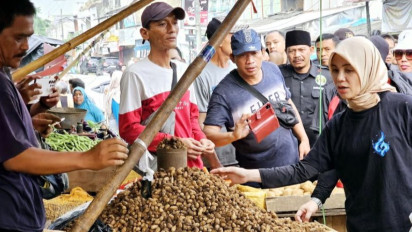 Demi Sang Suami, Siti Atikoh Bantu Ganjar Pranowo Lakukan Persiapan Ini Jelang Debat Capres Cawapres Pertama Besok