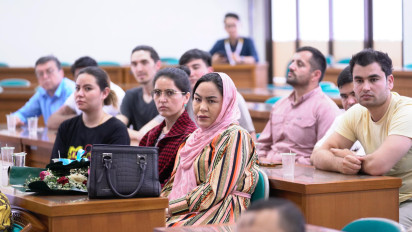 Situasi Politik Negaranya Kacau, Kemenlu RI Beri Beasiswa 7 Mahasiswa Afghanistan di UMY