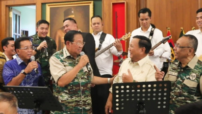 Momen Keakraban Prabowo-SBY, Bernyanyi Bersama di Reuni Emas Akabri 1970-1973