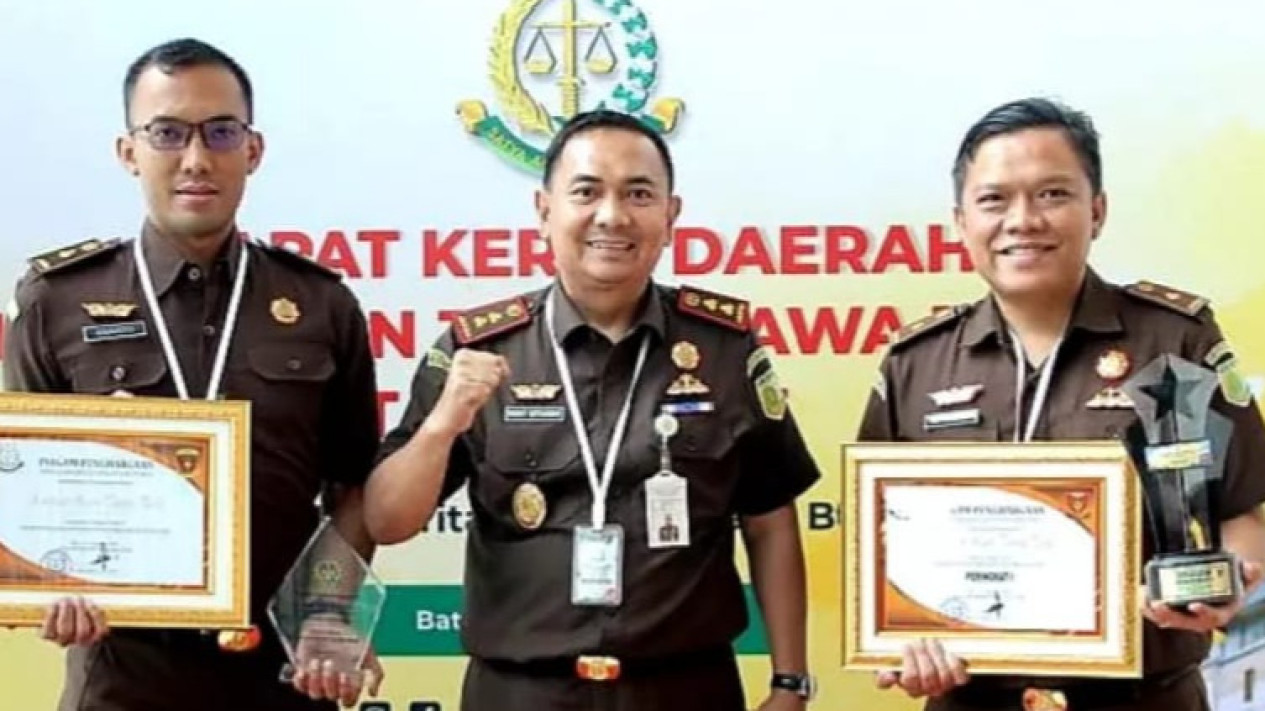 Pidsus Kejari Tanjung Perak Raih Penghargaan Terbaik dalam Penanganan ...