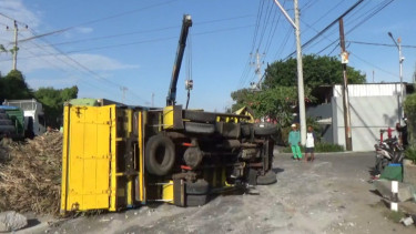 Truk Pengangkut Tebu Tabrak Pengendara Motor di Jalur Pantura Tegal, Satu Orang Meninggal Dunia