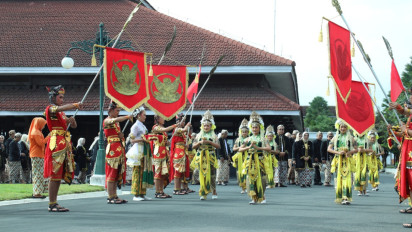 Kemeriahan Puncak Prosesi Harjalu K-768, Gunungan Hasil Bumi Jadi Rebutan