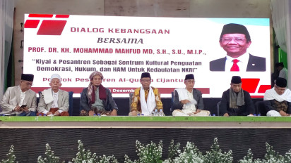 Mahfud MD Ikuti Dialog Kebangsaan Bersama Kiyai di Ponpes Cijantung Ciamis : Saya Siap Ikuti Debat Cawapres
