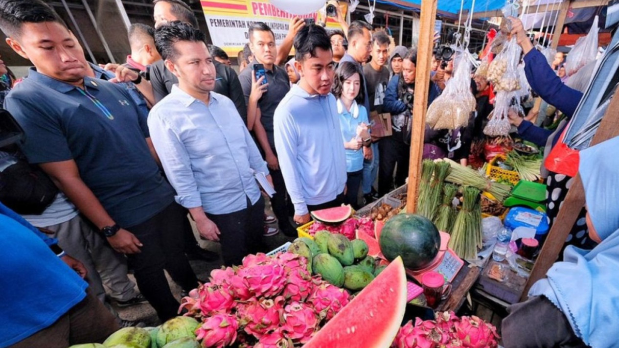 Perdana ke IKN, Gibran Utarakan Kesannya: Mohon Doanya 
            - galeri foto