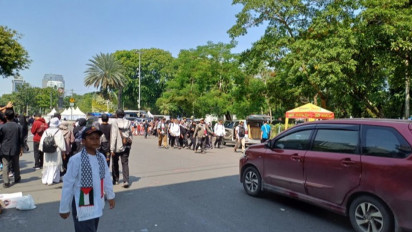 Massa Aksi Bela Palestina Mulai Tinggalkan Kedubes AS, Jalan yang Semula Macet Kini Berangsur Normal