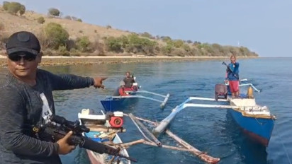 Sat Polairud Polres Sumbawa Tangkap 4 Pelaku Ilegal Fishing dengan Bom Ikan