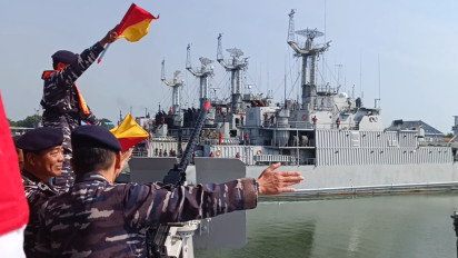 Jelang Pergantian Jabatan, Dua Laksamana Muda Gelar Admiral Inspection di Koarmada II