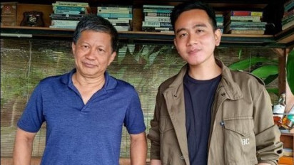 Kemarin Rocky Gerung Sindir Gibran Rakabuming, Sekarang Malah Dukung Buat Lawan Mahfud MD: Gua Kirim Kisi-kisinya