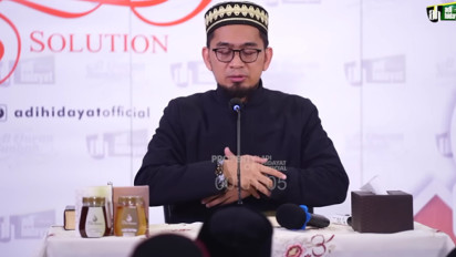 Awas Keliru, Posisi Kaki saat Shalat Lurus ke Depan atau Serong? Ternyata Kata Ustaz Adi Hidayat yang Benar Itu...