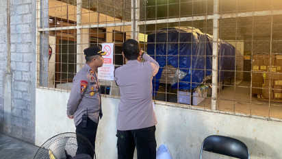 Polisi Lakukan Pengecekan Gudang Logistik Pemilu di Denpasar