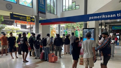 Jelang Nataru, 20.148 Pelanggan Kereta Atau 86 % Tiket Terjual di Wilayah Daop 8