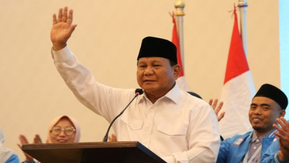 Momen Prabowo Ajak Massa Tunduk Mendoakan Rakyat Gaza 