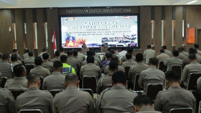Ratusan Polisi di Gresik Disiapkan untuk Pengamanan Natal dan Pergantian Tahun Baru 2024
