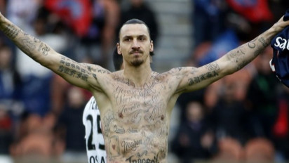 Pesepakbola yang Dikenal Arogan Ini Ternyata Miliki Banyak Tato Penuh Makna di Tubuhnya: Banyak Gunakan Huruf Arab!