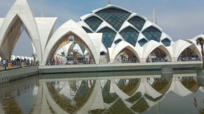 Bocah Asal Depok Tenggelam di Masjid Al Jabbar Bandung, PJ Gubernur Bakal Minta Penjelasan DKM
