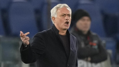 Mourinho Heran, Manajemen Tottenham Pecat 2 Hari sebelum Final, Padahal Lemari Trofi Sudah Kosong 50 Tahun