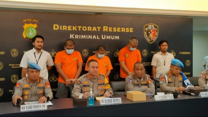 Terbongkar! Detik-detik Polisi Tangkap Basah Para Sindikat Pembuat STNK dan Plat Dinas Palsu di Kementerian