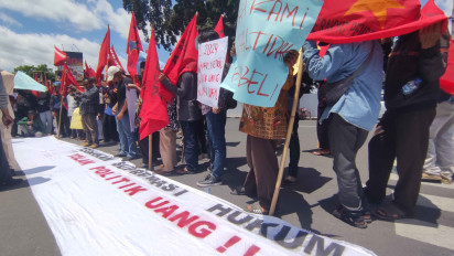Tolak Politik Uang, Ratusan Mahasiswa dan Masyarakat Gelar Aksi di Blitar