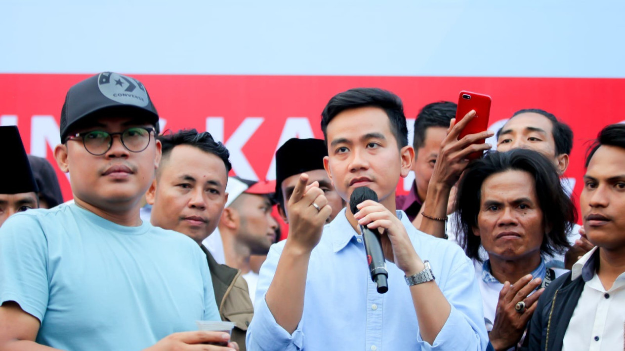 Jelang Debat Cawapres, Ini Profil dan Perjalanan Karier Gibran Rakabuming Raka
            - galeri foto