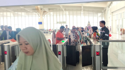 Jelang Libur Nataru Warga Antusias Gunakan Kereta Whoosh, KCIC Tambah Jumlah Perjalanan 