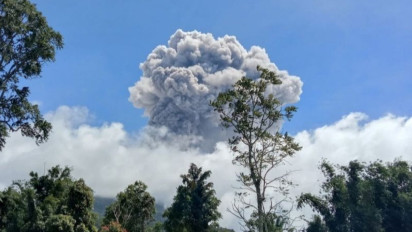 Alarm Bahaya! Gunung Marapi Sumbar Erupsi, Semua Warga Tolong Waspada