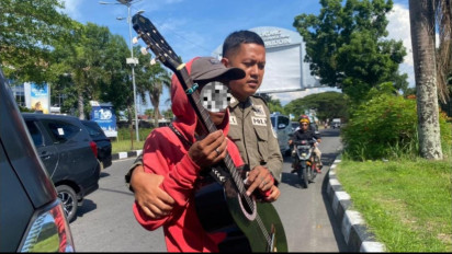 Usai Tertibkan Anjal, Mobil Patroli Dinsos Makassar Diserang