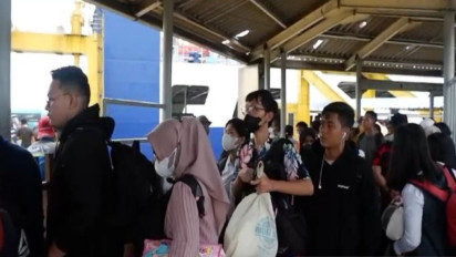 Pergerakan Arus Mudik Natal di Pelabuhan Bakauheni-Merak, H-2 Mencapai 43.007 Orang