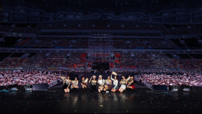 TWICE Guncang JIS, Dari Stage Solo Sampai Tampil Pakai Live Band di TWICE 5th World Tour Ready To Be In Jakarta 2023