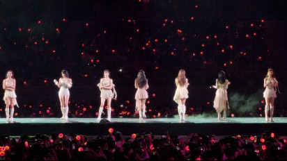Sukses Gelar Konser READY TO BE in Jakarta, 9 Member TWICE Hibur ONCE dengan Penampilan Solo Spesial