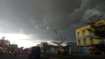 Hujan Deras dan Petir Landa Sumut Sepanjang Malam Natal, BMKG: Cuaca Ekstrem Diperkirakan Sampai Hari Ini