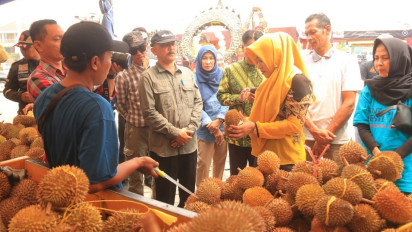 Trawas Bazar Durian, Warga Bisa Kunjungi di Paseban Agung Trawas, Mojokerto