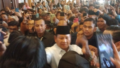 Ribuan Relawan Gempita Sambut Prabowo Subianto Saat deklarasi Dukungan
