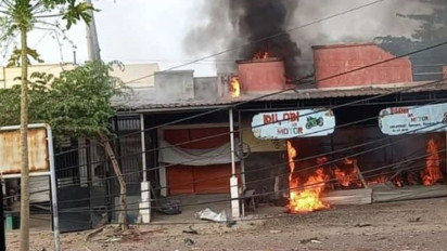 Rumah di Bangkalan Tiba-tiba Terbakar Usai Terdengar Ledakan Kencang, Warga: Terdengar Dua Kali Ledakan