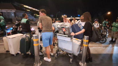 Lonjakan Penumpang Kedatangan dan Keberangkatan Secara Bersamaan Jadi Penyebab Kemacetan di Bandara I Gusti Ngurah Rai