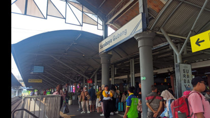 Hampir 20 Ribu Penumpang Kereta Api Berangkat dari Daop 8 Surabaya Jelang Tahun Baru