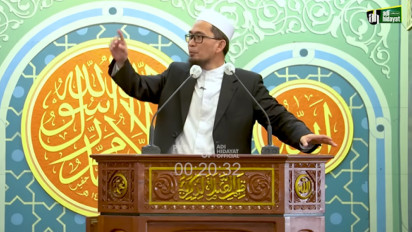 Sujud Laki-laki dan Perempuan saat Shalat Beda atau Sama? Ternyata Kata Ustaz Adi Hidayat yang Benar Itu...