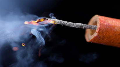 Perayaan Tahun Baru, Pakar Ingatkan Orang Tua Soal Bahaya Petasan Bagi Anak-anak