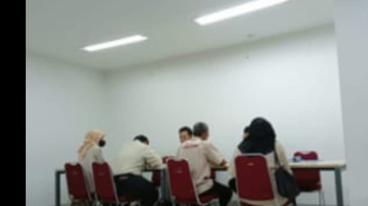 Perumda Pasar Jaya Diduga Tak Transparan Soal Tender Pengelolaan MCK
            - galeri foto