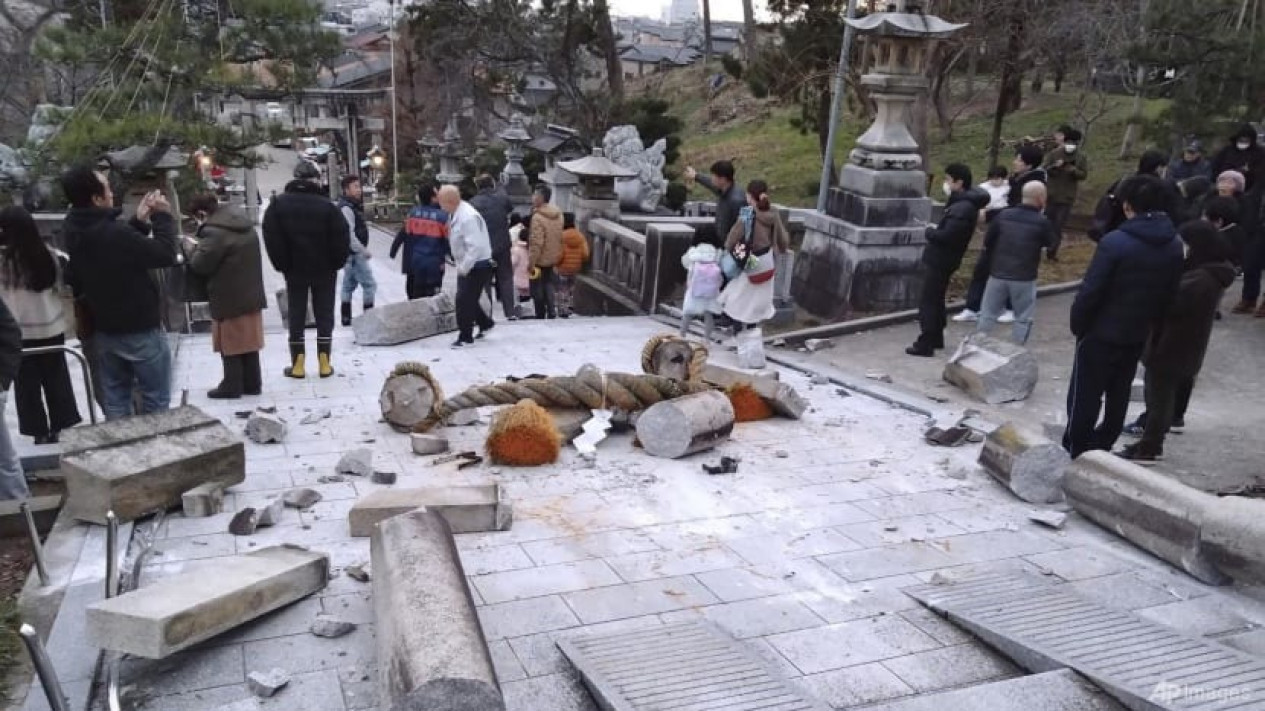 Gempa Besar Landa Jepang, Picu Gelombang Tsunami
            - galeri foto