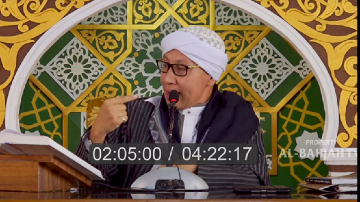 Kaos Partai Ada Gambar Calon Presiden dan Tulisan, Boleh Dipakai Shalat? Buya Yahya Tegaskan Hukumnya Itu...
            - galeri foto