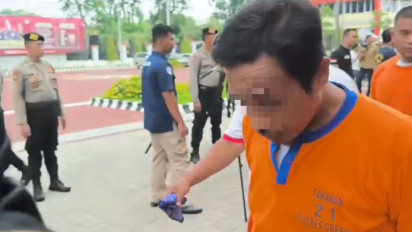 Inilah Tampang Oknum Kiai yang Diduga Cabuli Santriwatinya di Bawean Gresik